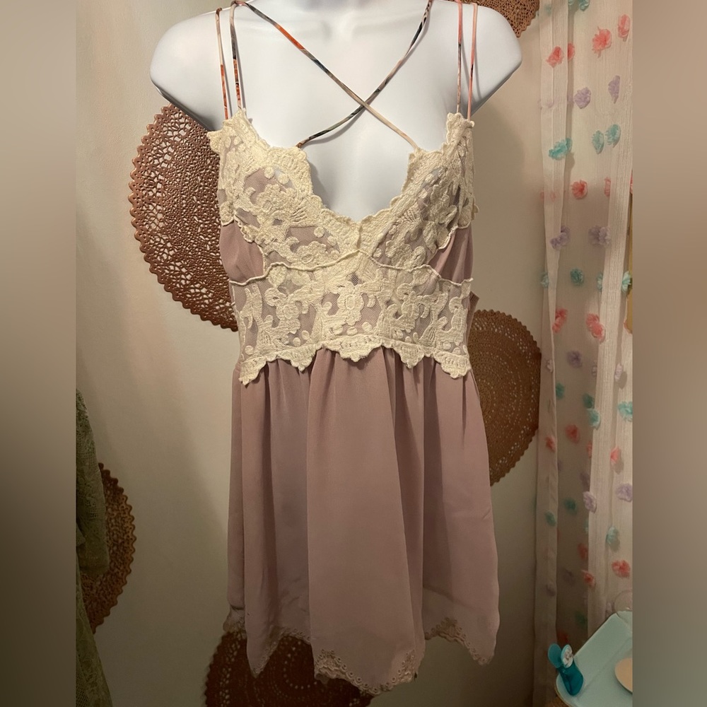 GIMMICKS by BKE Lavender Summer Tank Small